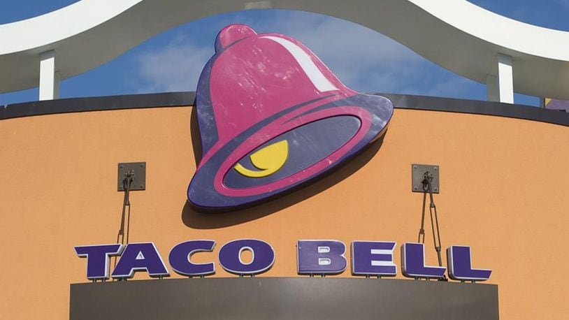 A Taco Bell fast food restaurant is seen in New Carrollton, Maryland, December 31, 2014. AFP PHOTO / SAUL LOEB        (Photo credit should read SAUL LOEB/AFP/Getty Images)
