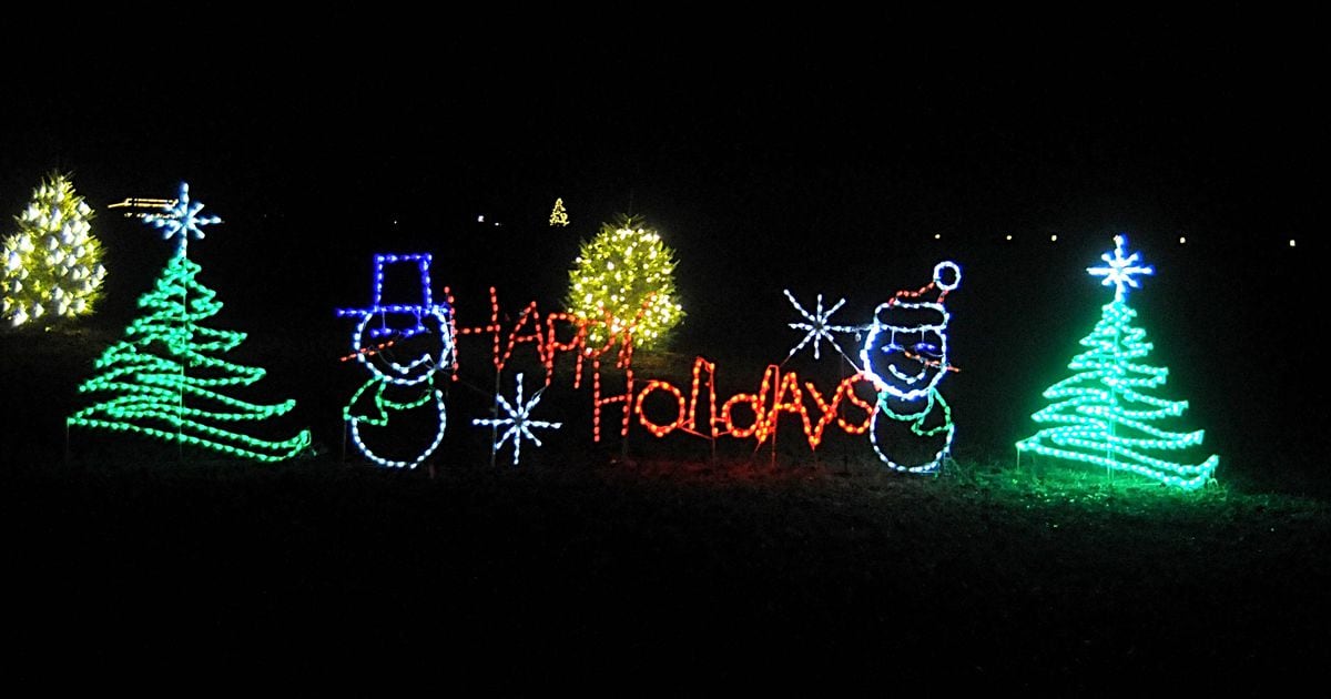 Photos of Holiday Lights at Lostcreek Reserve in Troy, Ohio
