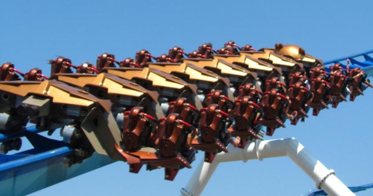 Cedar Point coaster gets stuck midride